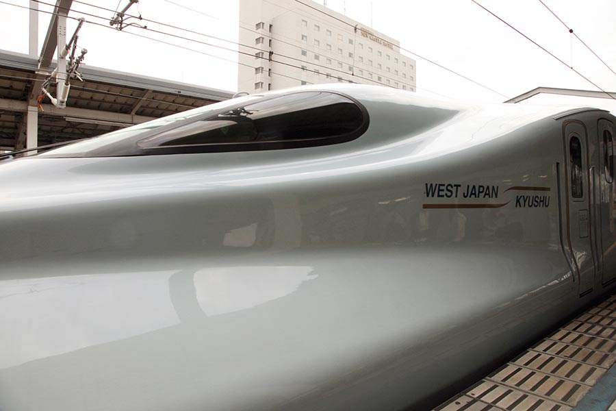 Řídící kabina japonského rychlovlaku šinkansen. Foto Petr Horčička