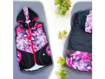 Softshell vesta růžové květy na černé 110/116  Holčičí vesta