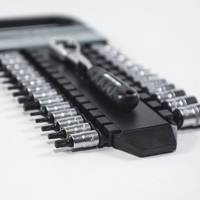 Sada hlavic HONITON 1/4″ 27dílů