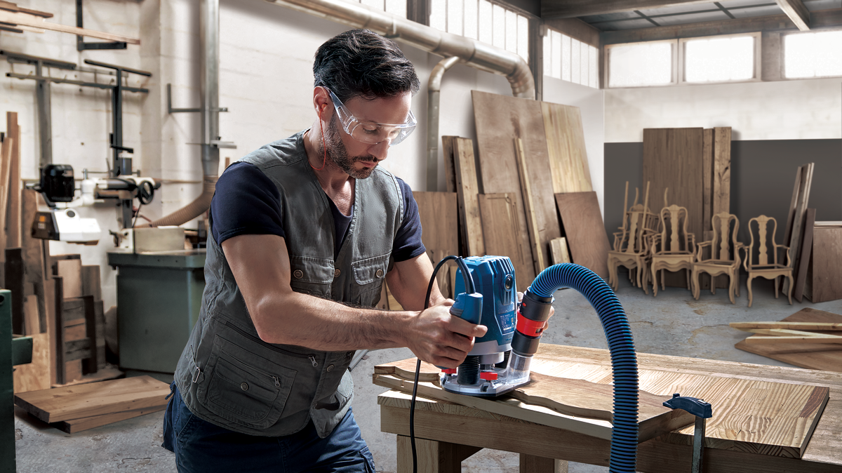 Bosch GOF 130 0.601.6B7.000 (obrázek 4)
