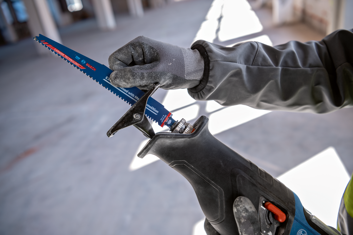 Bosch GSA 185-LI Professional 0 601 6C0 020 (obrázek 11)