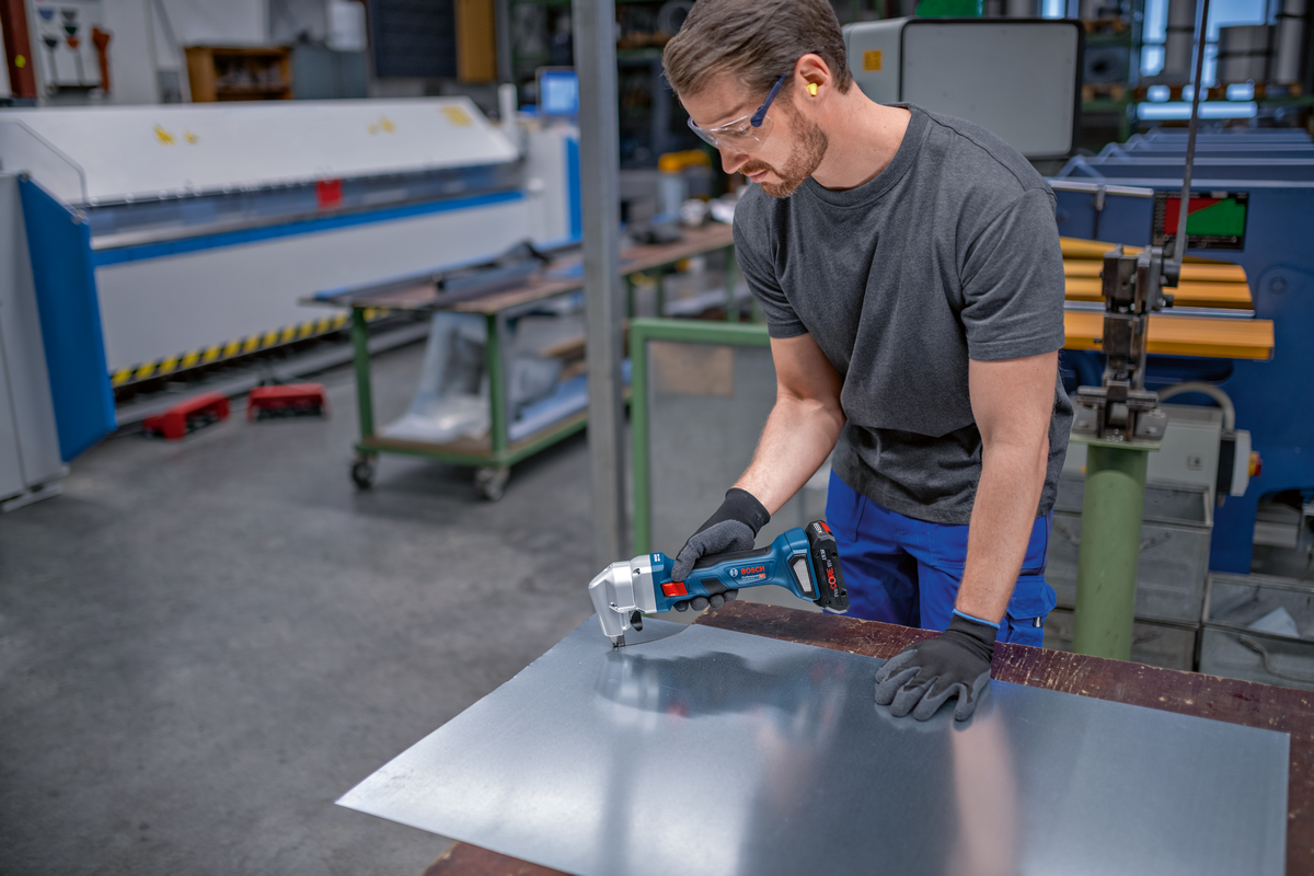 Bosch GNA 18V-16 E 0601529600 (obrázek 7)