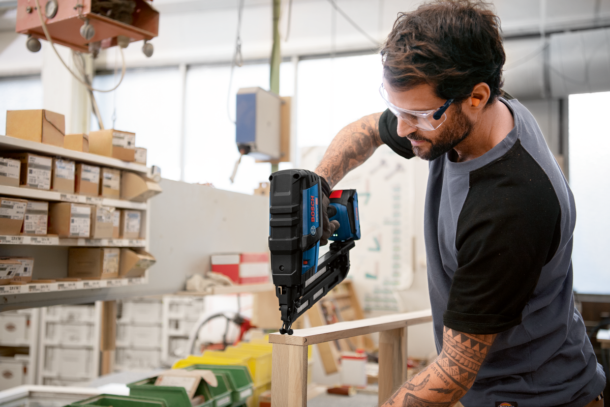 Bosch Professional GNH 18V-64 L 0.601.481.101 (obrázek 6)