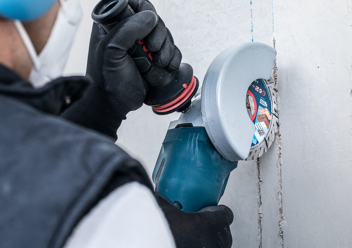 Diamantový řezný kotouč Bosch X-lock EXPERT MultiMaterial Dostupné varianty: Diamantový řezný kotouč Bosch X-lock EXPERT MultiMaterial 125 mm (obrázek 5)