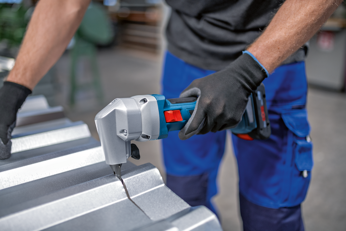 Bosch GNA 18V-16 E 0601529601 (obrázek 8)