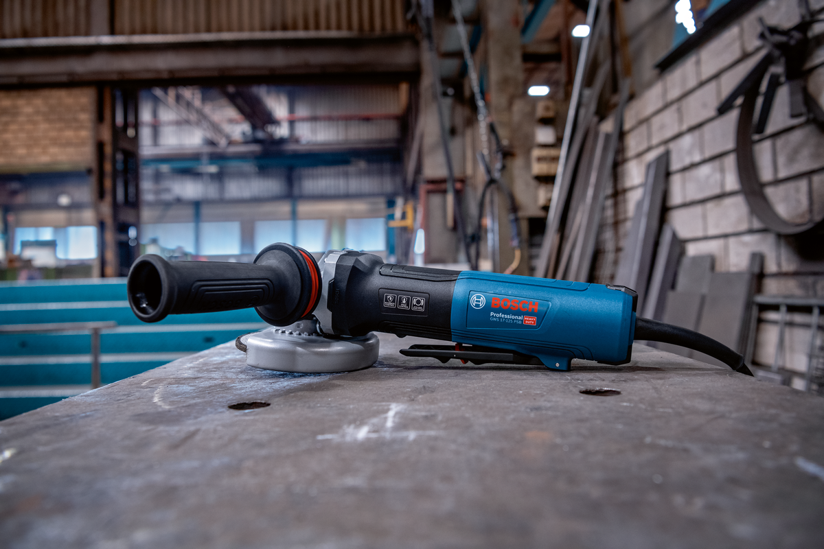 Bosch Professional GWS 17-125 PSB 06017D1700 (obrázek 8)