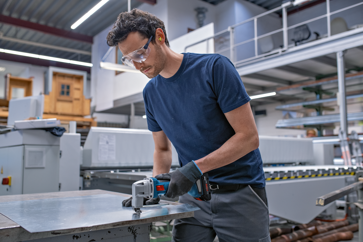 Bosch GSC 18V-16 E 0601926301 (obrázek 4)