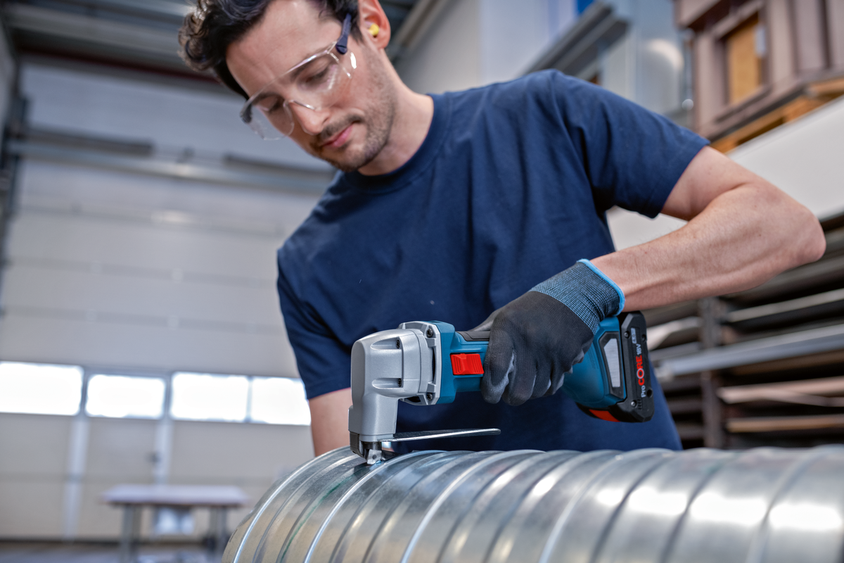 Bosch GSC 18V-16 E 0601926301 (obrázek 6)