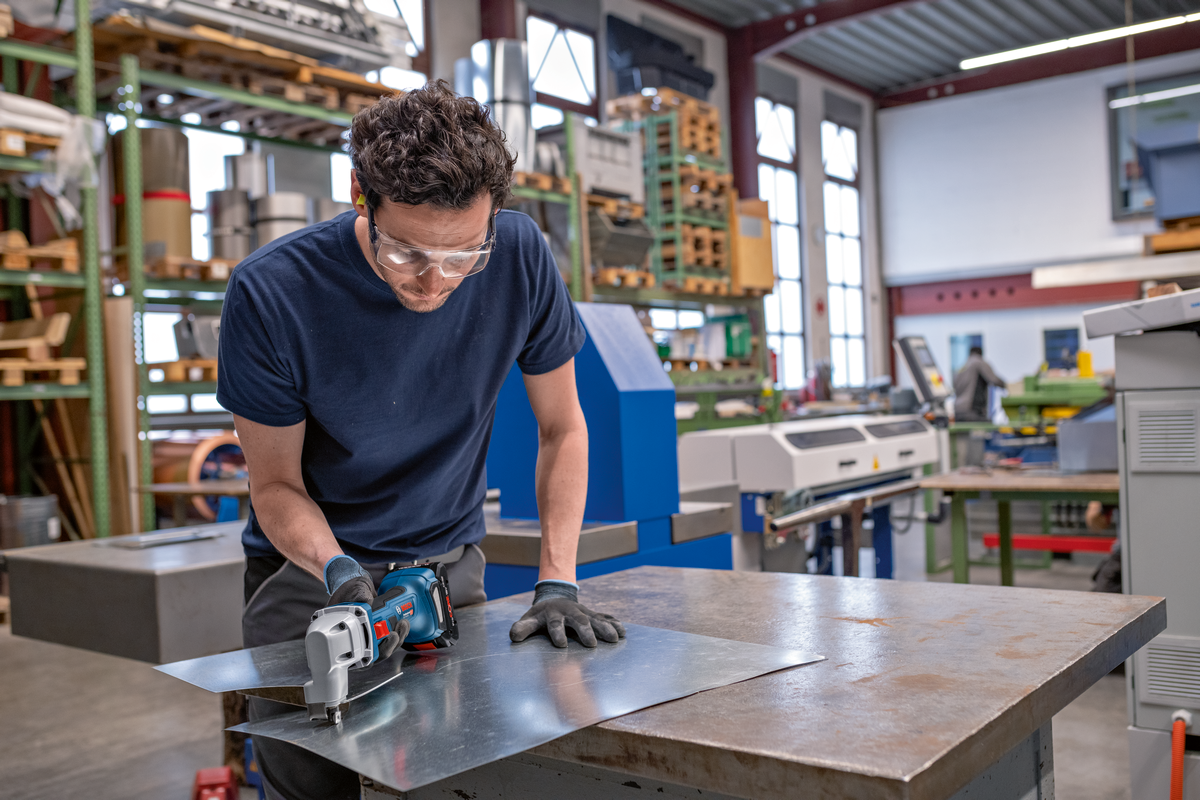 Bosch GSC 18V-16 E 0601926301 (obrázek 7)