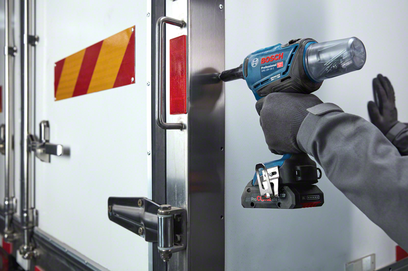 Bosch Professional GRG 18V-16 C 0.601.9K5.001 (obrázek 14)