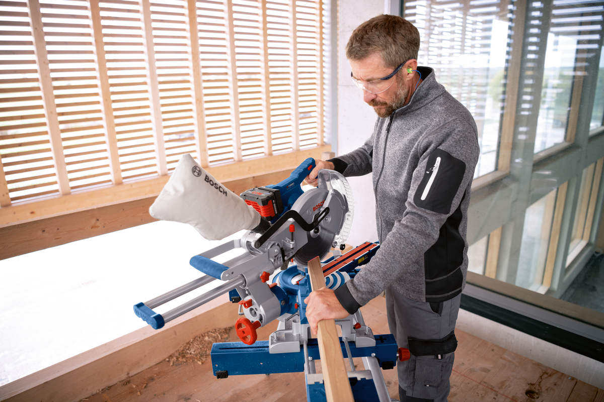 Bosch GCM 18V-254 D 0601B51100 (obrázek 5)