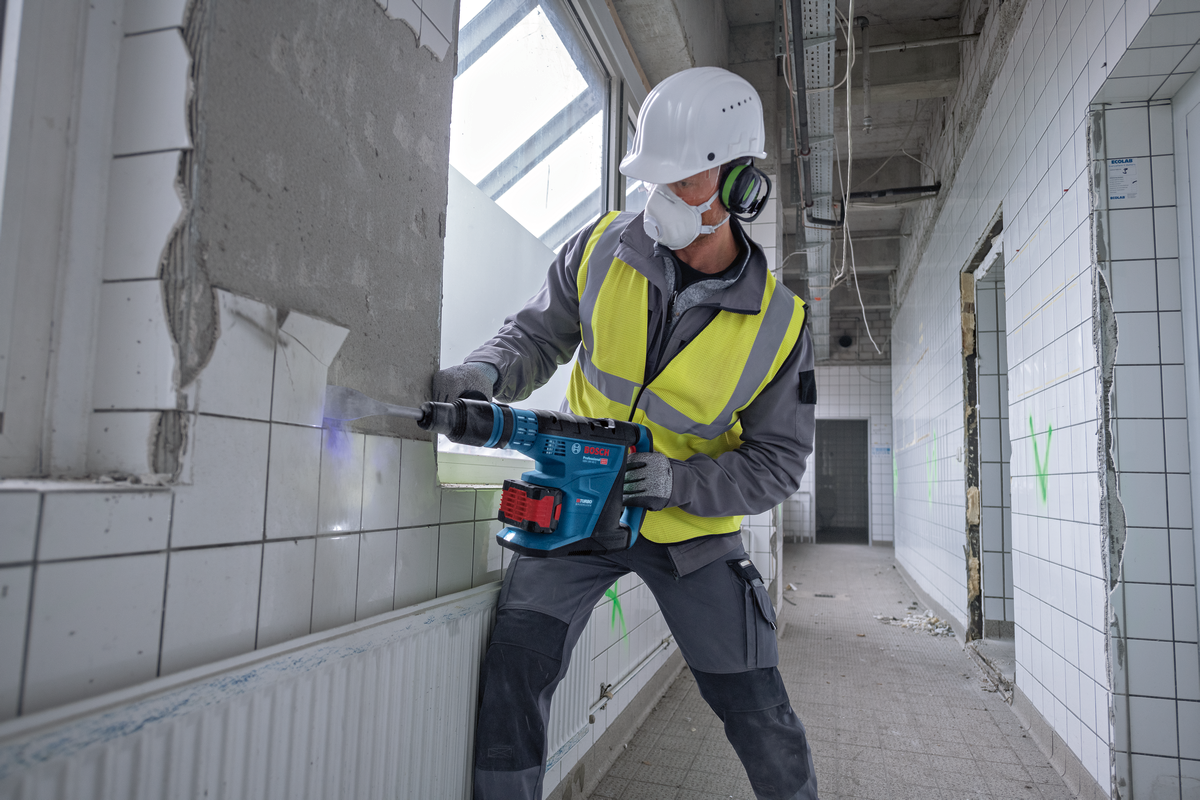BOSCH GBH 18V-40 C 611 917 120 (obrázek 9)