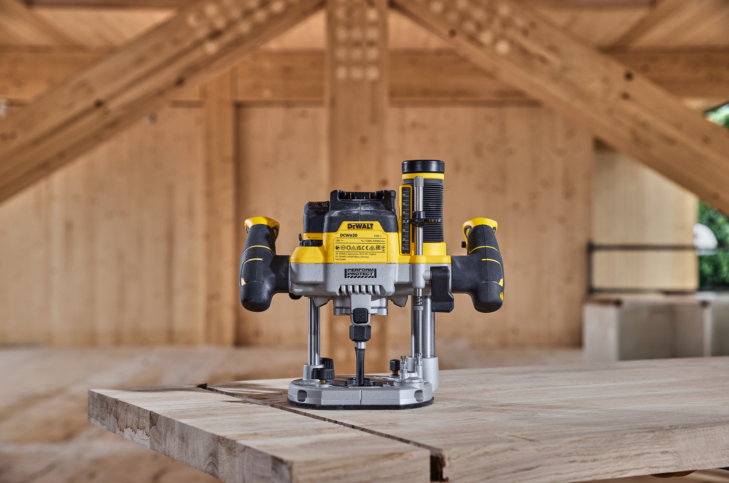DeWalt DCW620NT (obrázek 3)