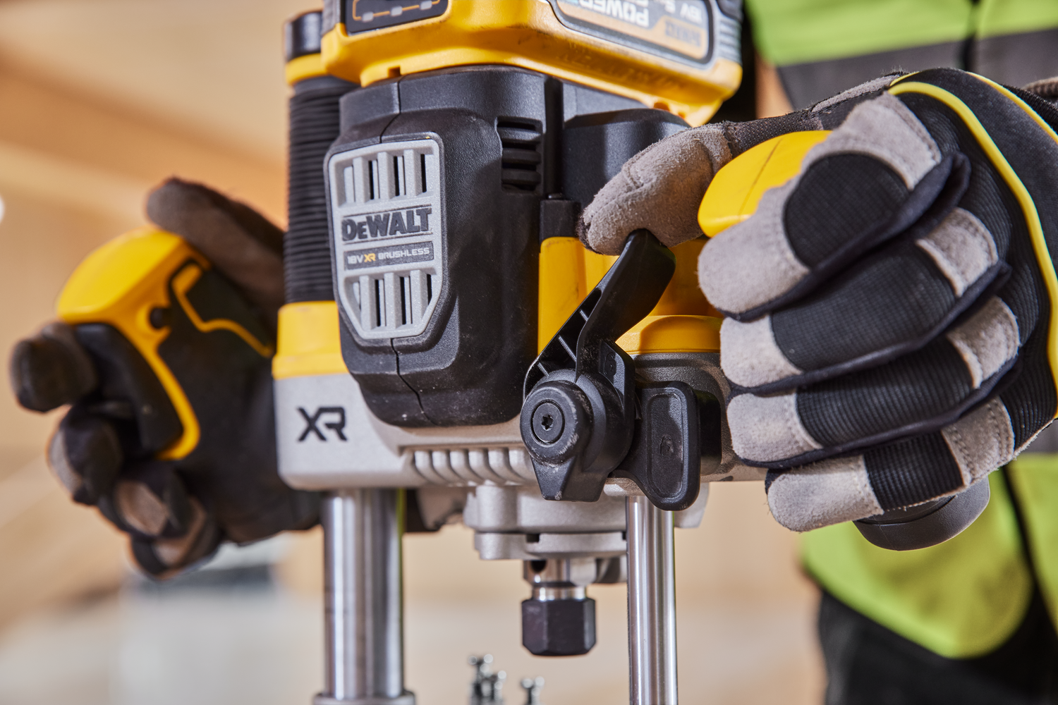 DeWalt DCW620NT (obrázek 16)