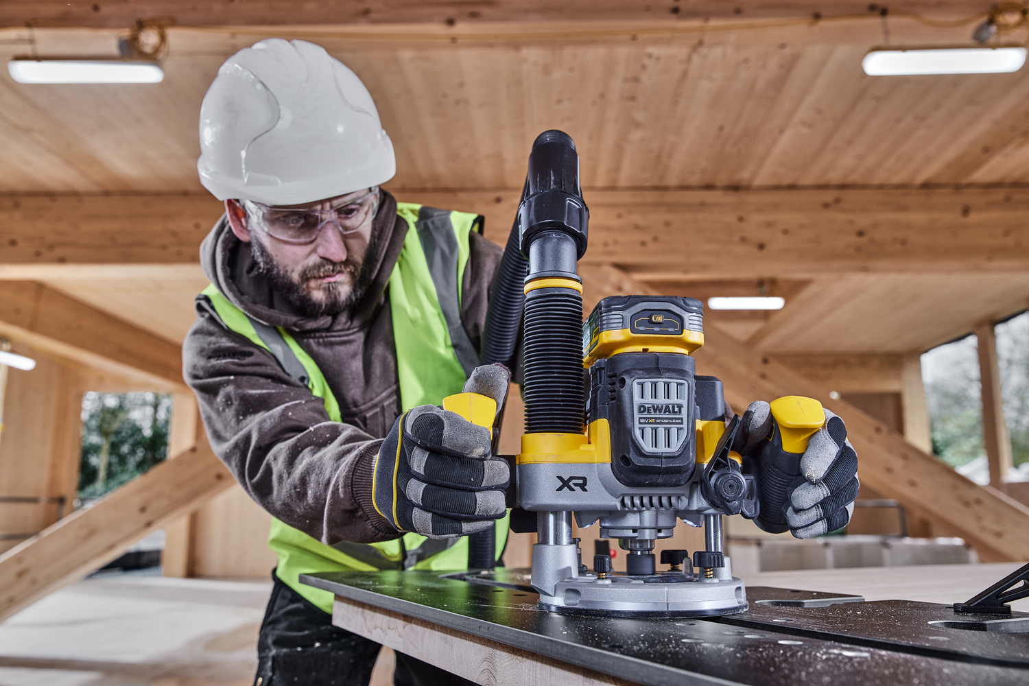 DeWalt DCW620NT (obrázek 8)