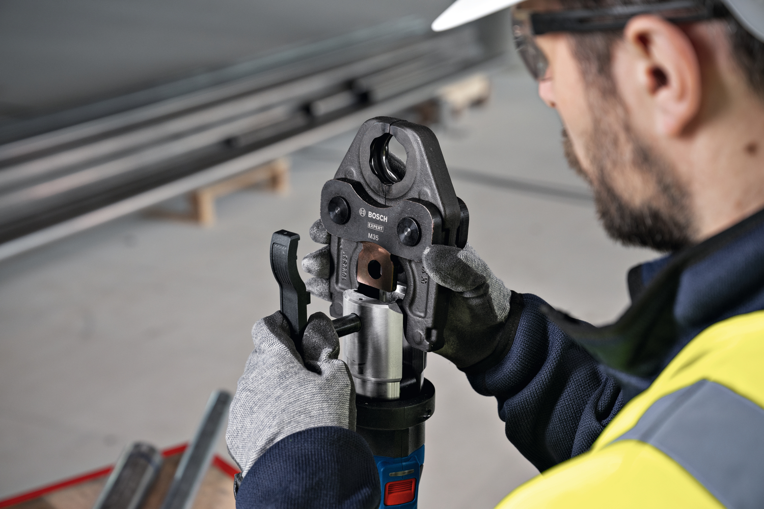 Aku lisovací nářadí Bosch GPT 18V-32 + Lisovací čelisti Standard M