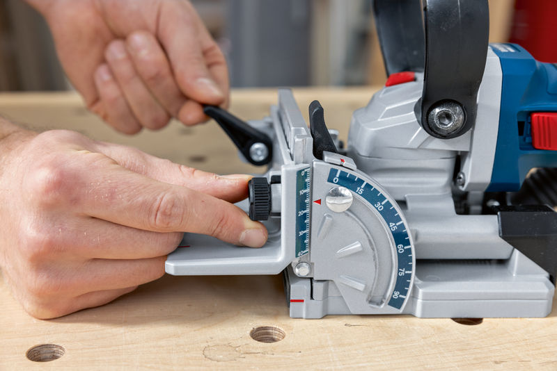 Bosch GFF 18V-22 0601620101 (obrázek 10)