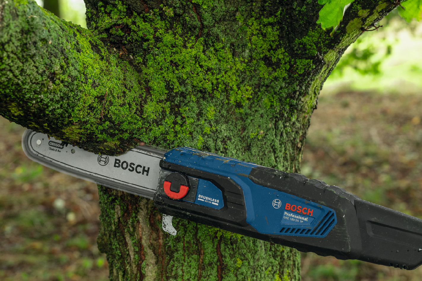 BOSCH GKE 18V-25 TP 06008D6000 (obrázek 12)