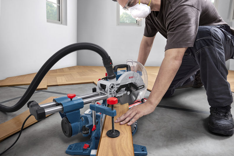 BOSCH GCM305-216S 0601B61001 (obrázek 5)
