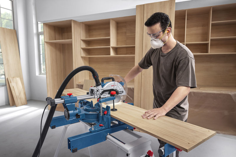 BOSCH GCM305-216S 0601B61001 (obrázek 7)