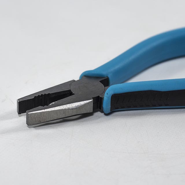 Kombinované kleště CrV XTline Dostupné varianty: Kombinované kleště CrV XTline 160 mm