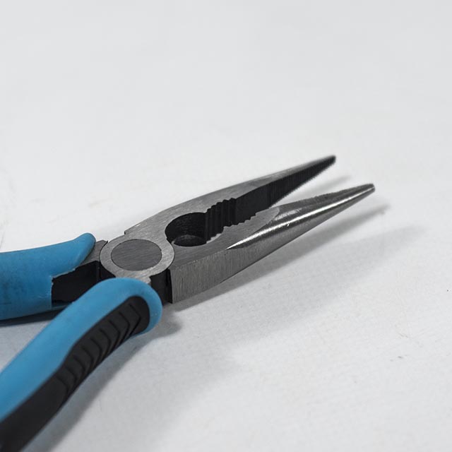 Prodloužené kleště CrV XTline Dostupné varianty: Prodloužené kleště 200 mm CrV XTline (obrázek 4)