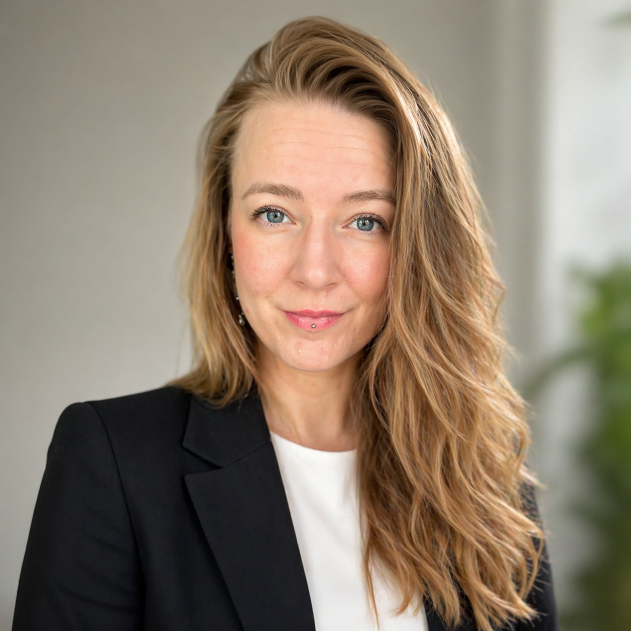 denisa poláčková, tomgast