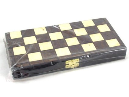 Malé drevené dámy