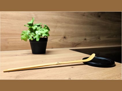 Chashaku – bambusová odměrka na matchu