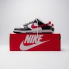 Nike Dunk Low Retro «Red Swoosh Panda» Coleção de Dunk R$ 687,00 com Frete Grátis para todo o Brasil Link na bio (5% de Desconto) Tamanhos do 36 ao 45