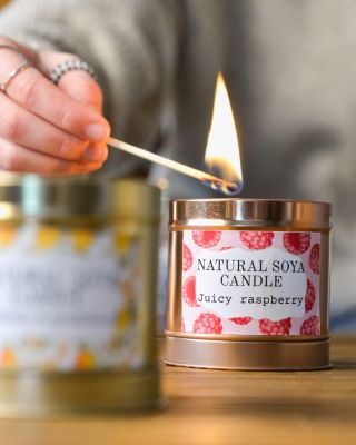 ✨Dlouhé zimní večery si říkají o světlo, vůni a chvilku jen pro sebe 💛 Svíčky Kelpie jsou ručně vyráběné u nás na...