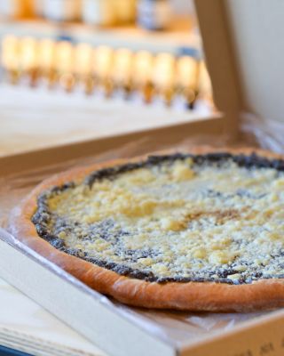 Makový frgál 🤎 Jedna z tradičních náplní a součást (jak občas vtipně poznamenají naši zákazníci) valašského trojboje -...