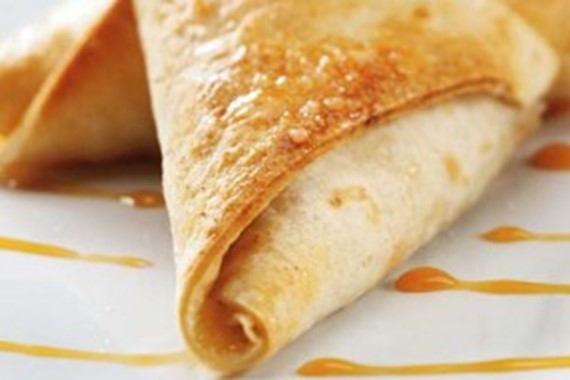 Jablečné trojhránky s karamelovou omáčkou