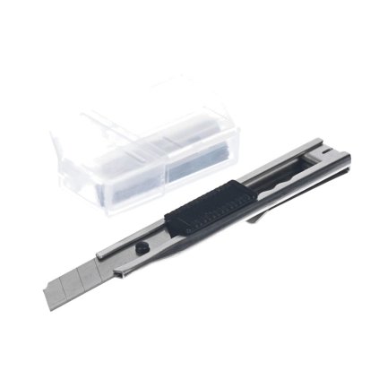 KAI Japanese Short Snap-Off Knife with 10 Blades - SS-10