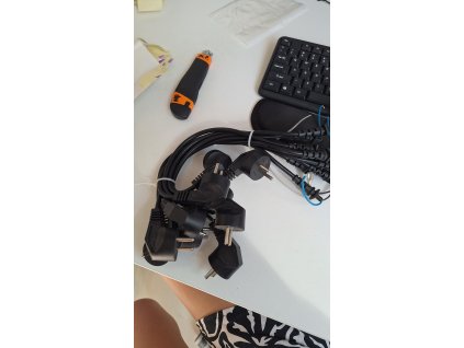 Č.zam. Foukací stroj MasterBlow3200W - zástrčka