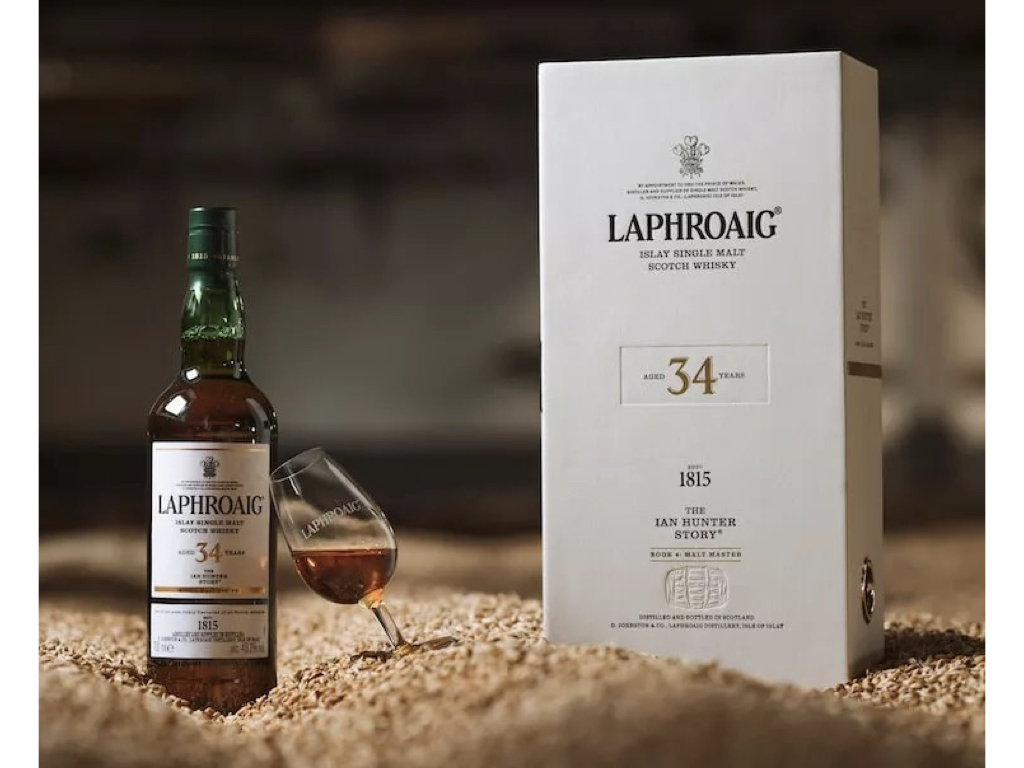 LAPHROAIG 34YO THE IAN HUNTER STORY BOOK 4