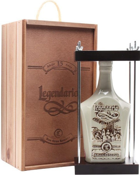 Ron Legendario Legendario Gran Reserva 15 yo 0,7 l 40 % (dárkové balení kazeta)
