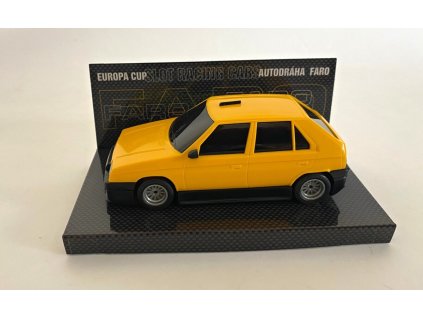 Model SRC, měřítko 1:28, Favorit City,žlutý, motor 12 000ot. - k autodráze ITES, FARO, EuropaCup, Gonio SKLAD PRODEJNA !!!