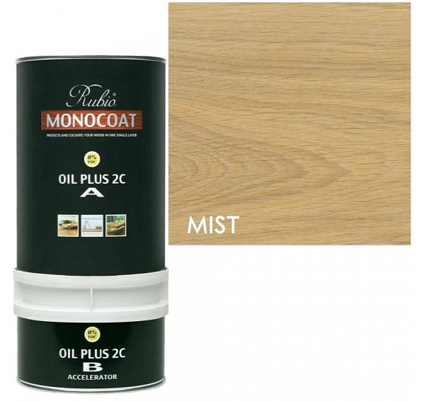 Rubio Monocoat Oil Plus 2C Mist — balení A+B a vzorek odstínu na dubu