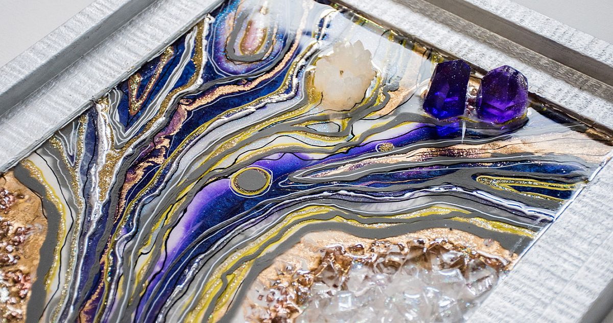 Geode art so zlatými žilami z epoxidovej živice Design Flow