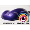 Pigment Rainbow Violet na černém podkladu