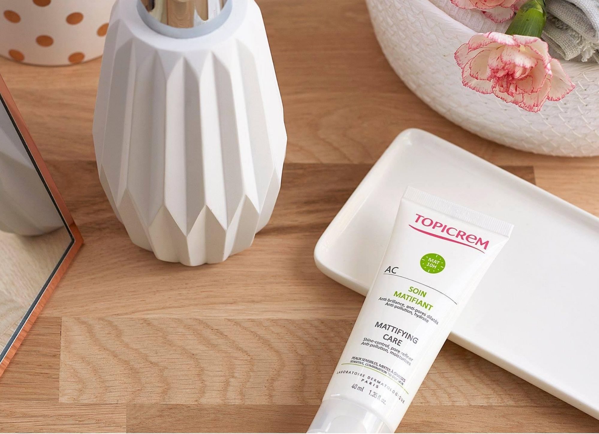 Zjistěte, co dělat, aby se mastná pleť v létě neleskla