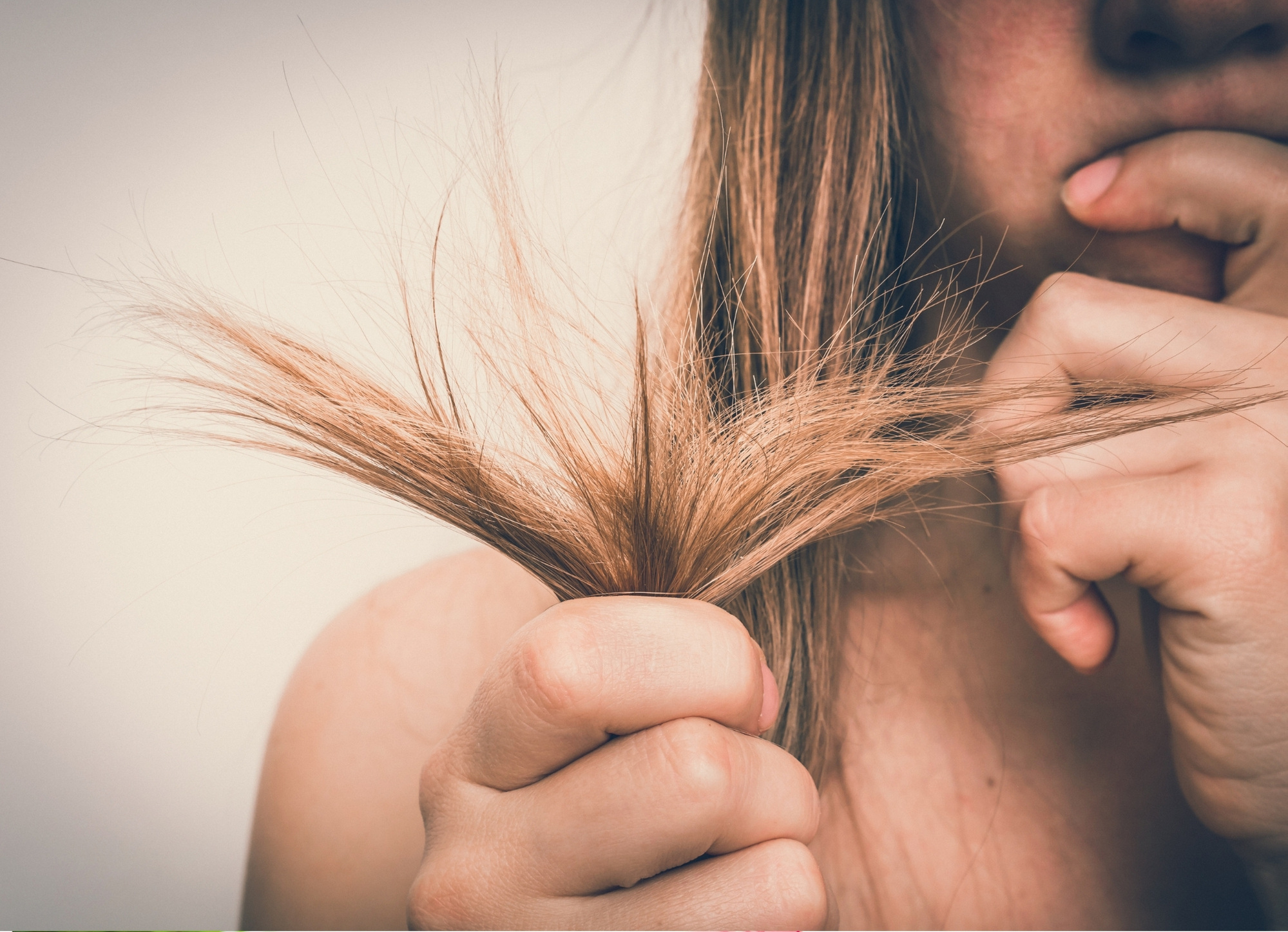 5 užitečných rad, jak pečovat o vlasy a pokožku hlavy v zimě