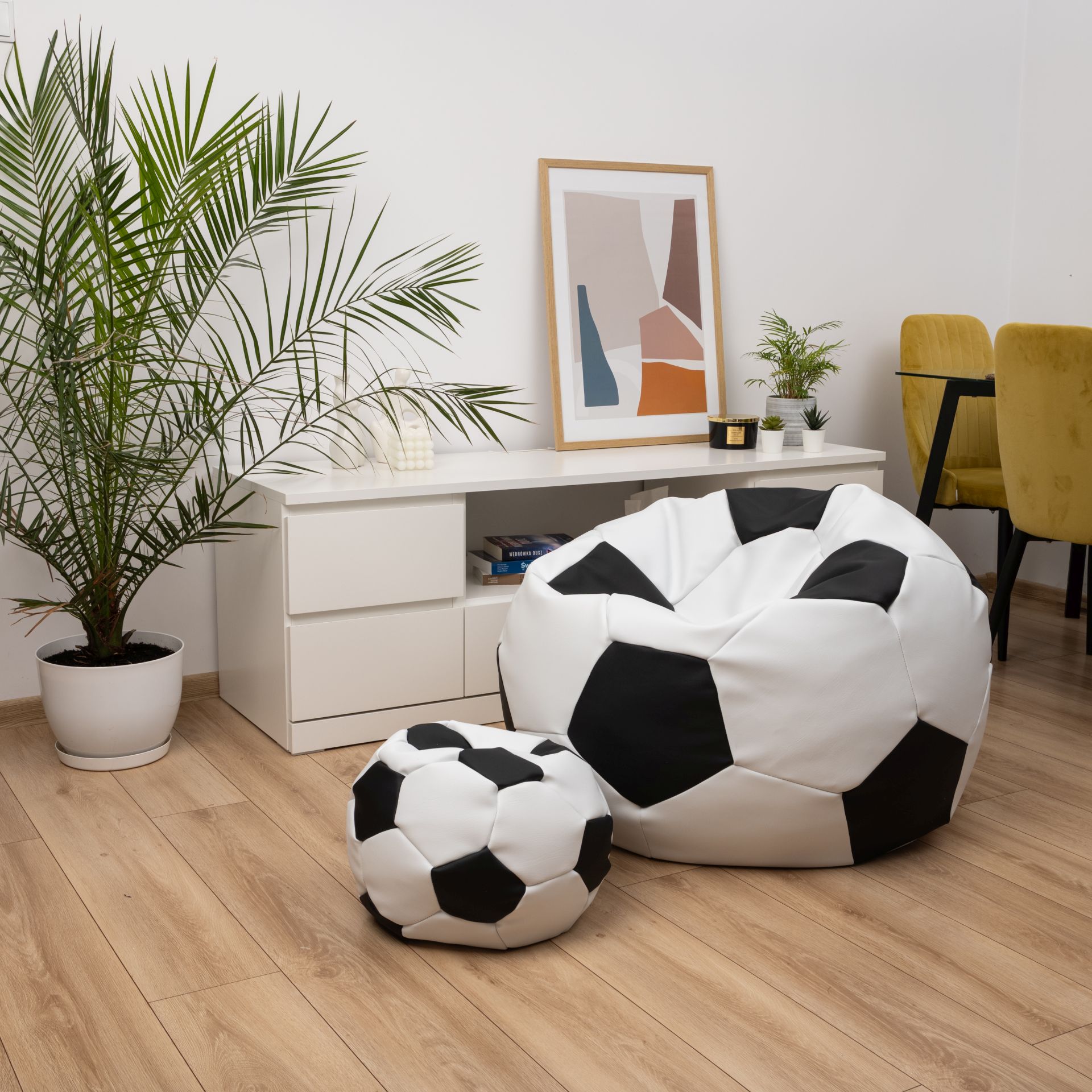 Materiály sedacích vaků TopKing: Ekokůže, velur, manšestr a plyš - kompletní průvodce