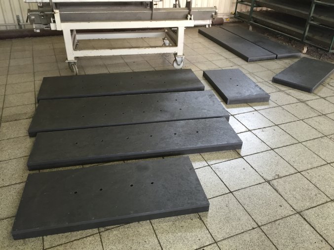 podkládka pod exponáty (2)