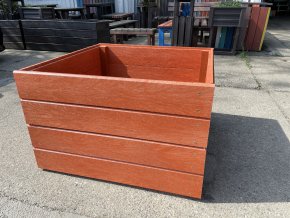 03 gu. Square garden bed