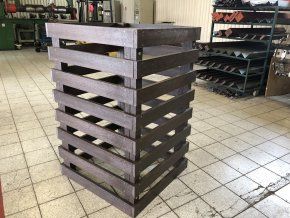 05 c. Composter, tall