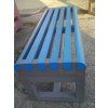 2 stuks. Bank zonder rugleuning, kort, prismatisch
