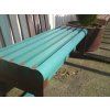 2 stuks. Bank zonder rugleuning, kort, prismatisch