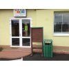 04 ae. Kosz na śmieci z pokrywą